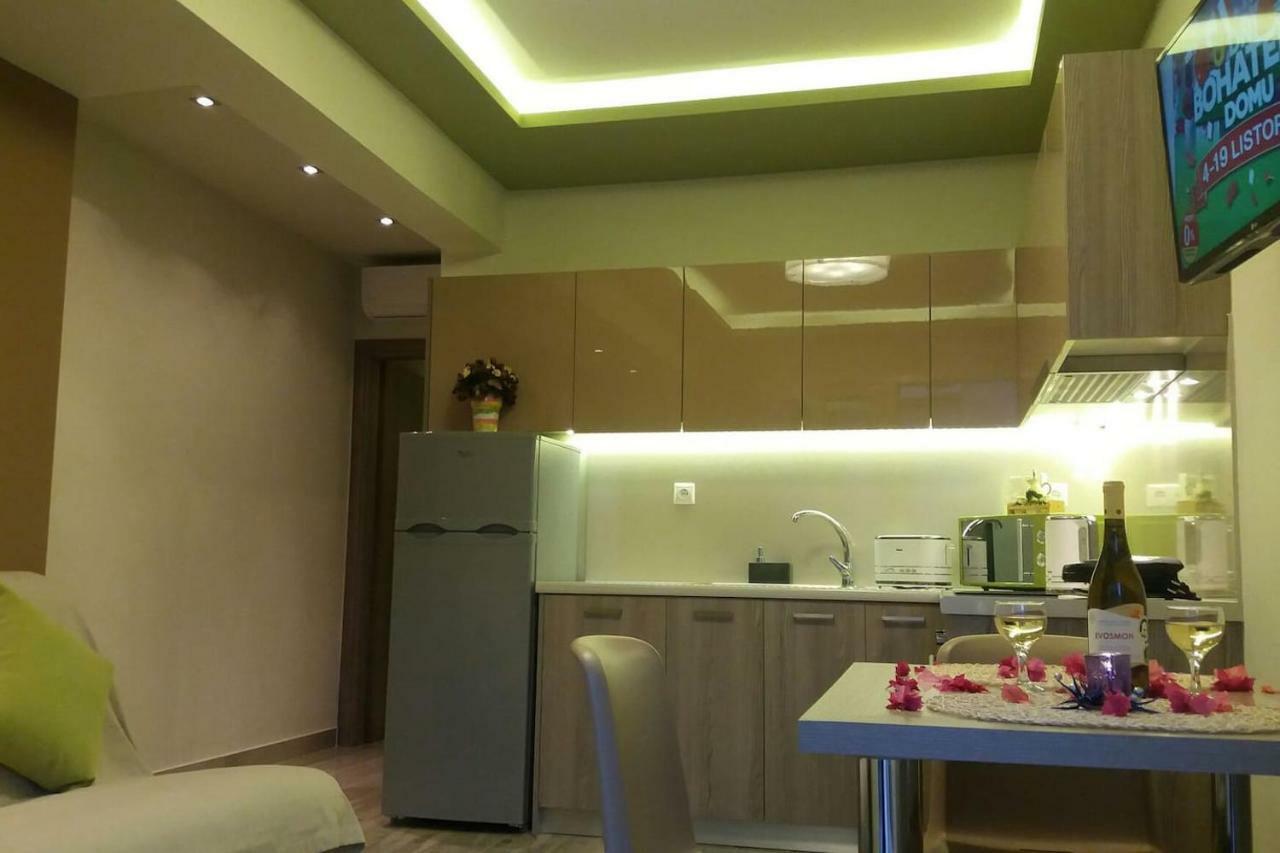 New Luxury Apartments In Πλακιάς Εξωτερικό φωτογραφία