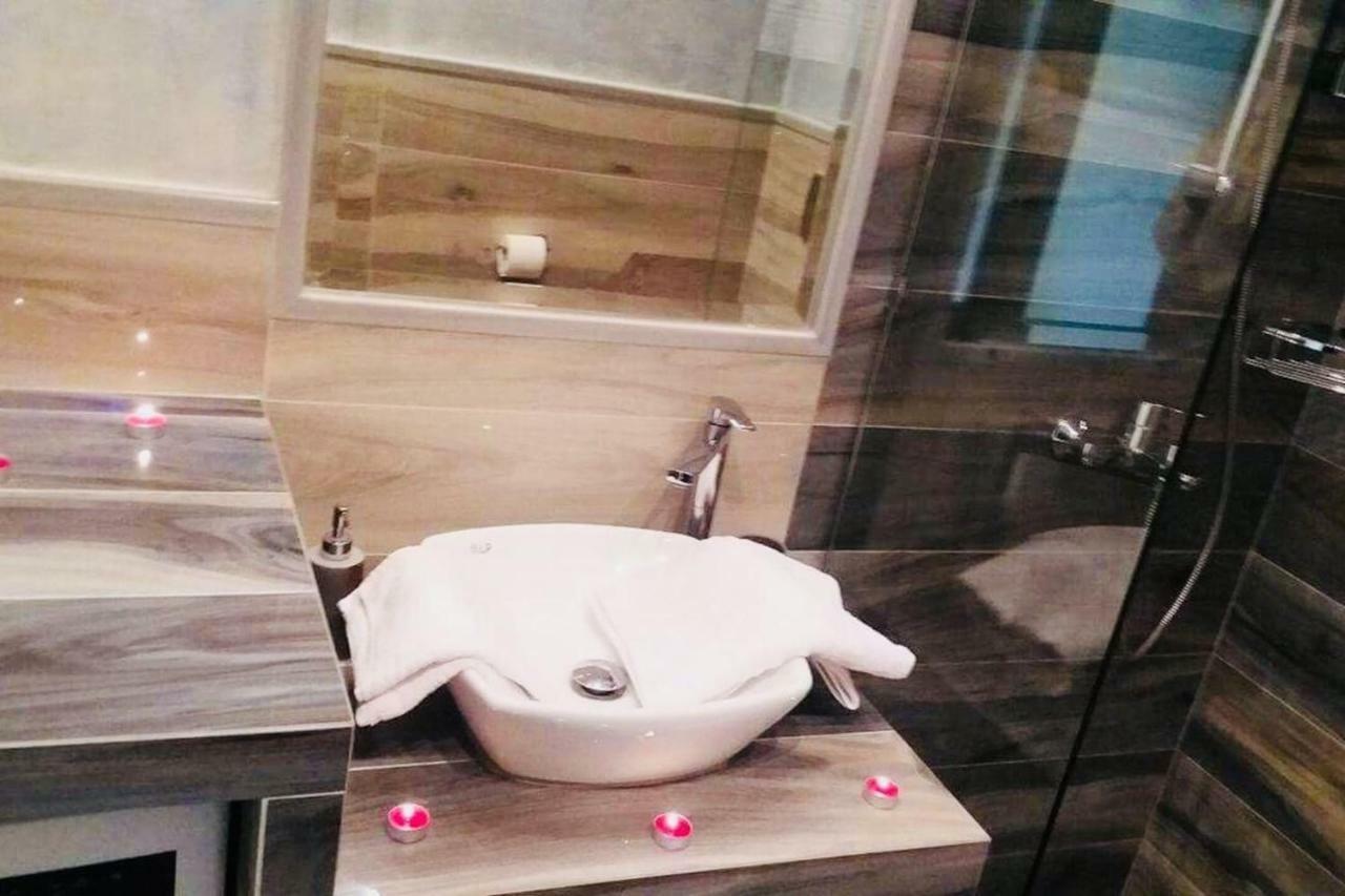 New Luxury Apartments In Πλακιάς Εξωτερικό φωτογραφία