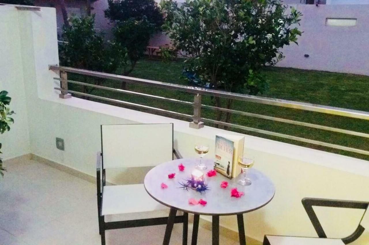 New Luxury Apartments In Πλακιάς Εξωτερικό φωτογραφία